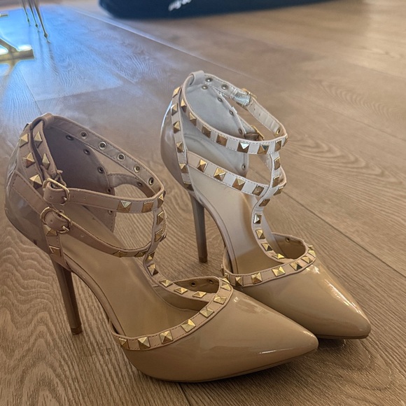 Wild Diva Shoes - Wild Diva Nude Studded Heels